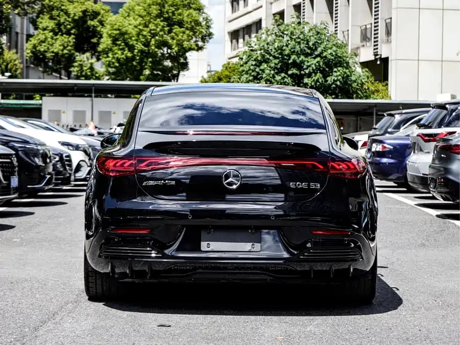 Mercedes EQE - фото 6
