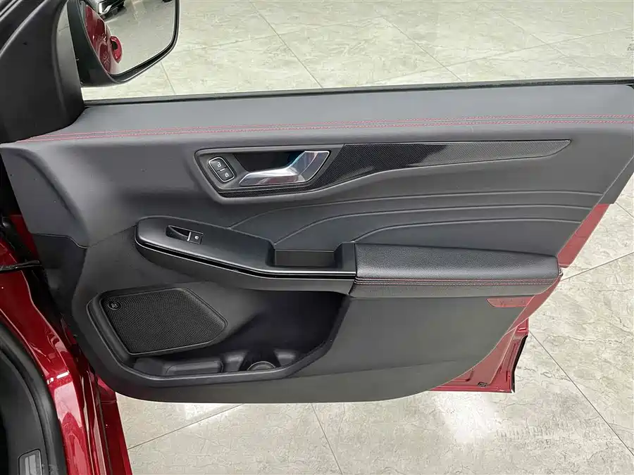 Ford Edge - фото 12