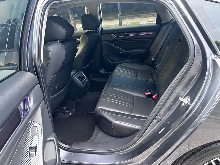 Honda Accord - фото 13