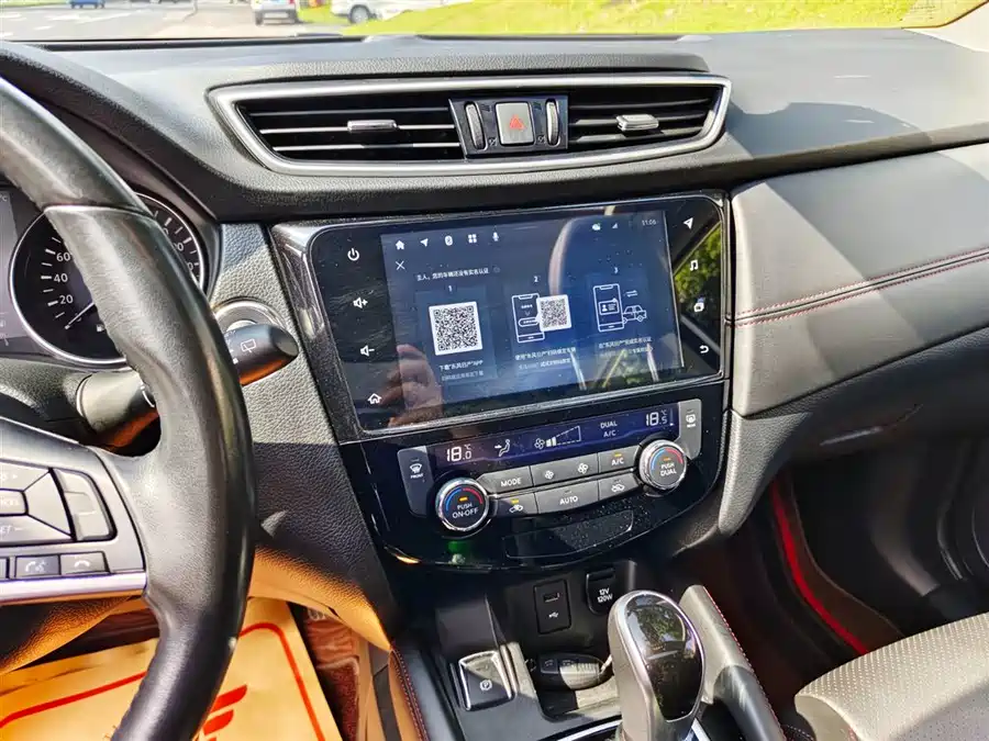 Nissan Qashqai - фото 12