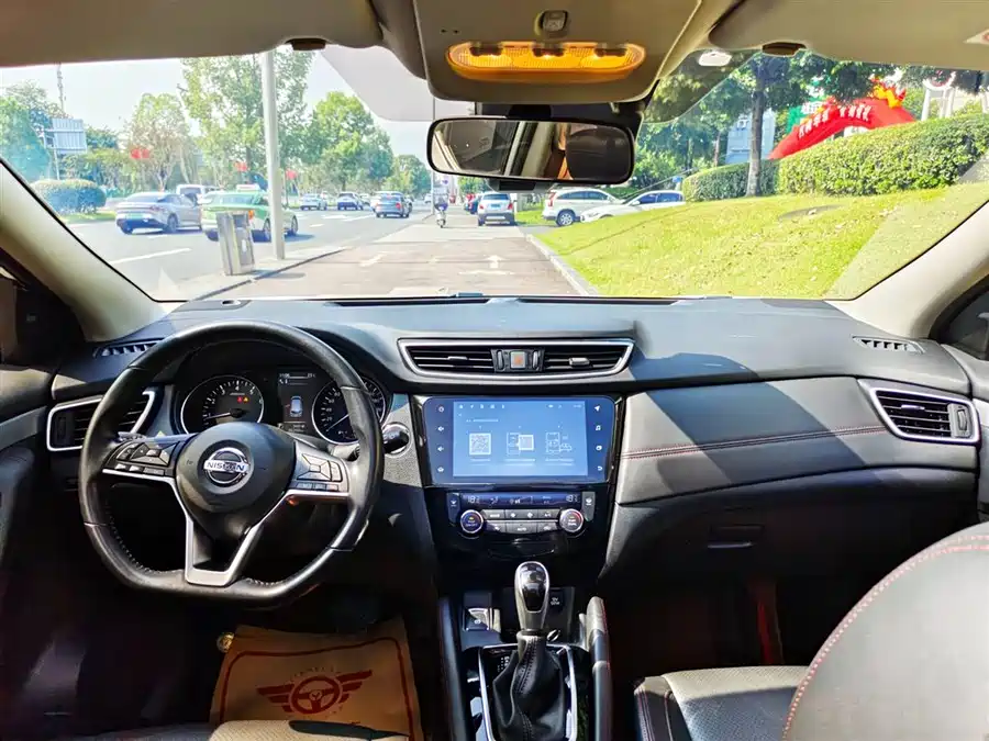 Nissan Qashqai - фото 16